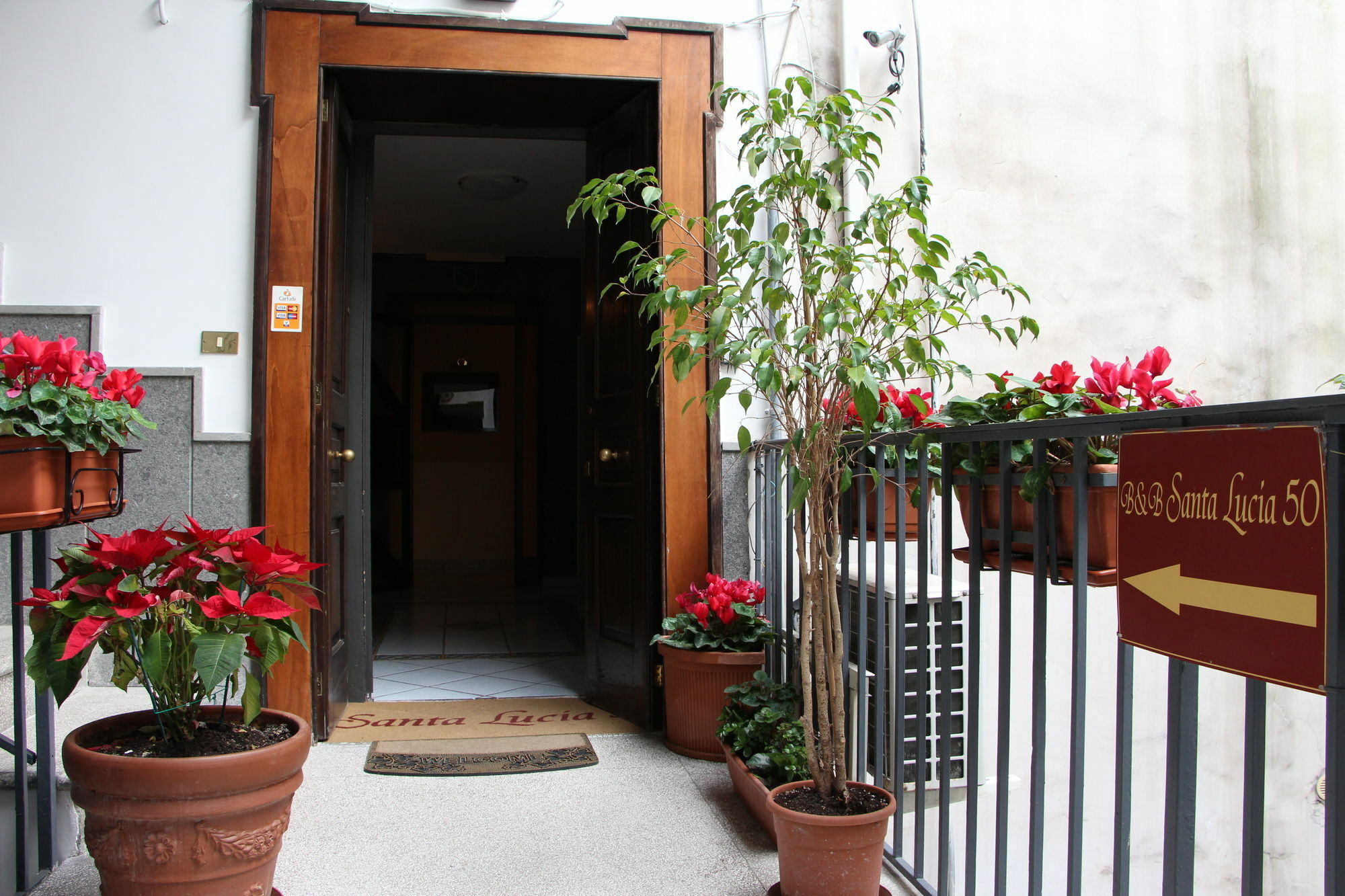 Santa Lucia 50 Hotel Naples Exterior photo